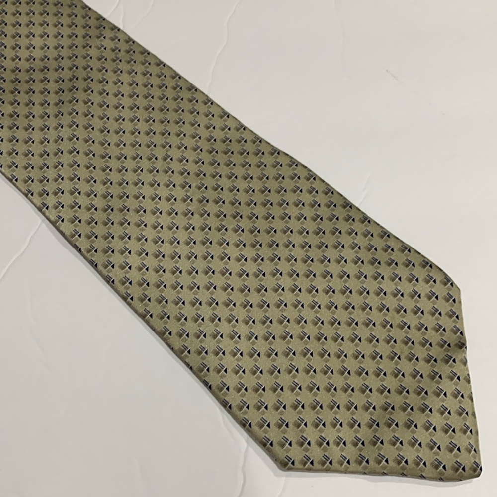 CLAYBROOKE tie